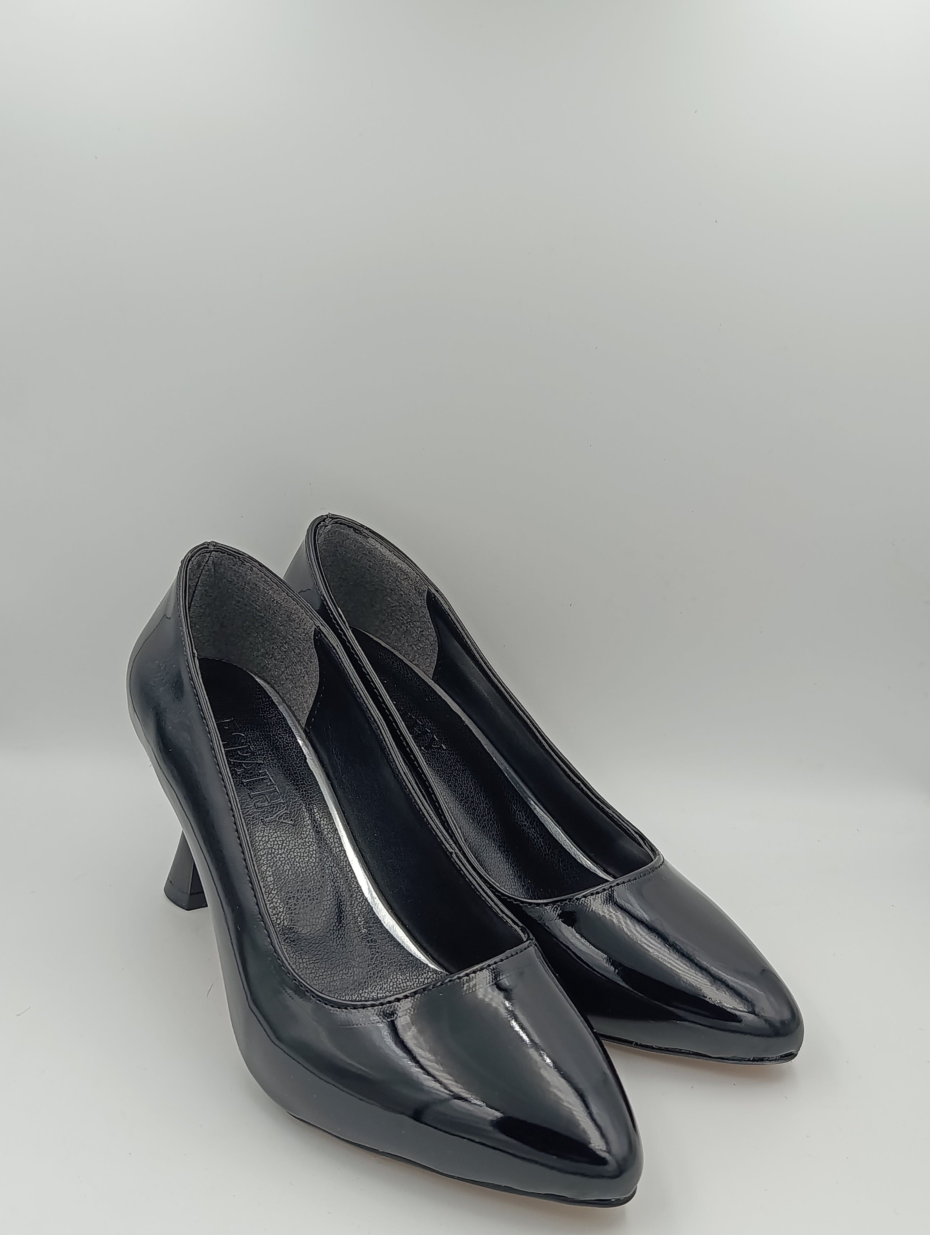 Siyah Rugan 8 cm Kadeh Topuklu Stiletto Kadın Ayakkabı