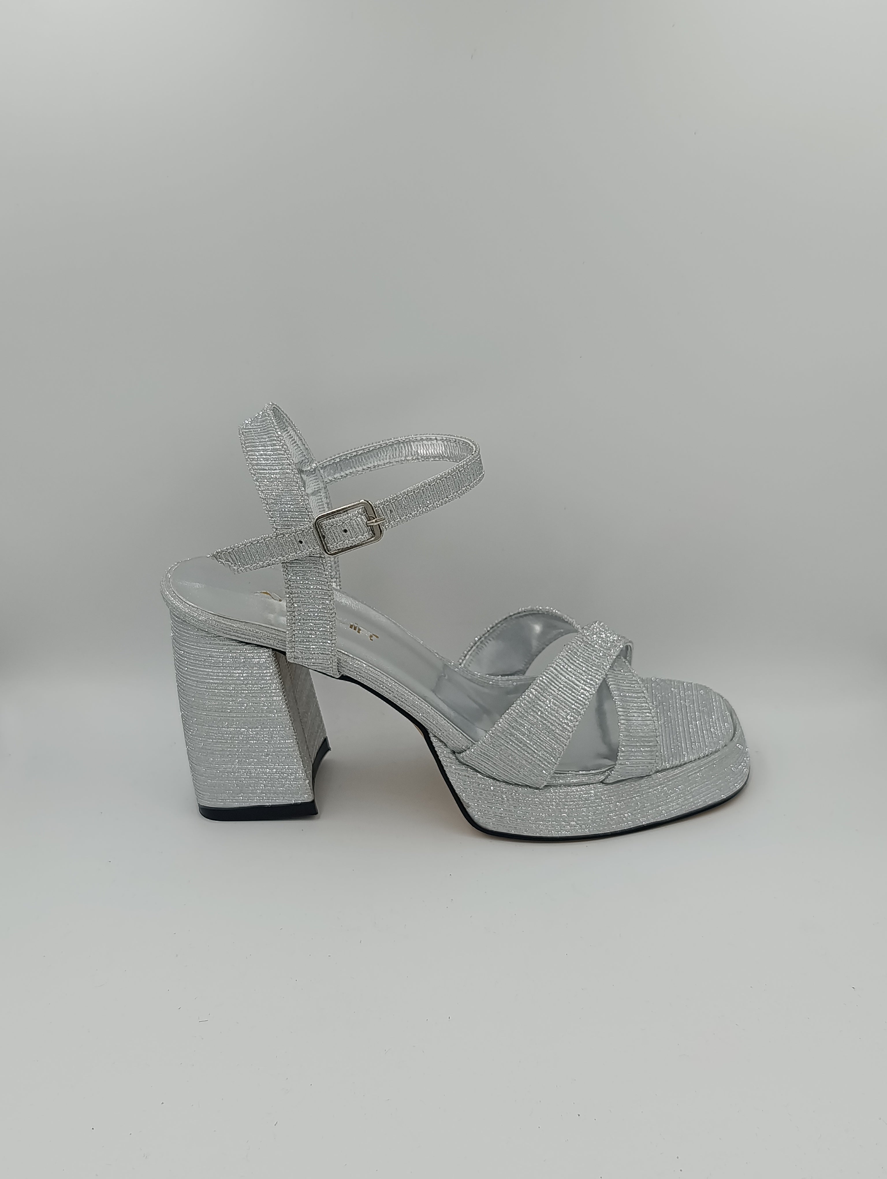 Çapraz Bantlı Kalın Topuk 10 Cm Gümüş Işıltılı Platform