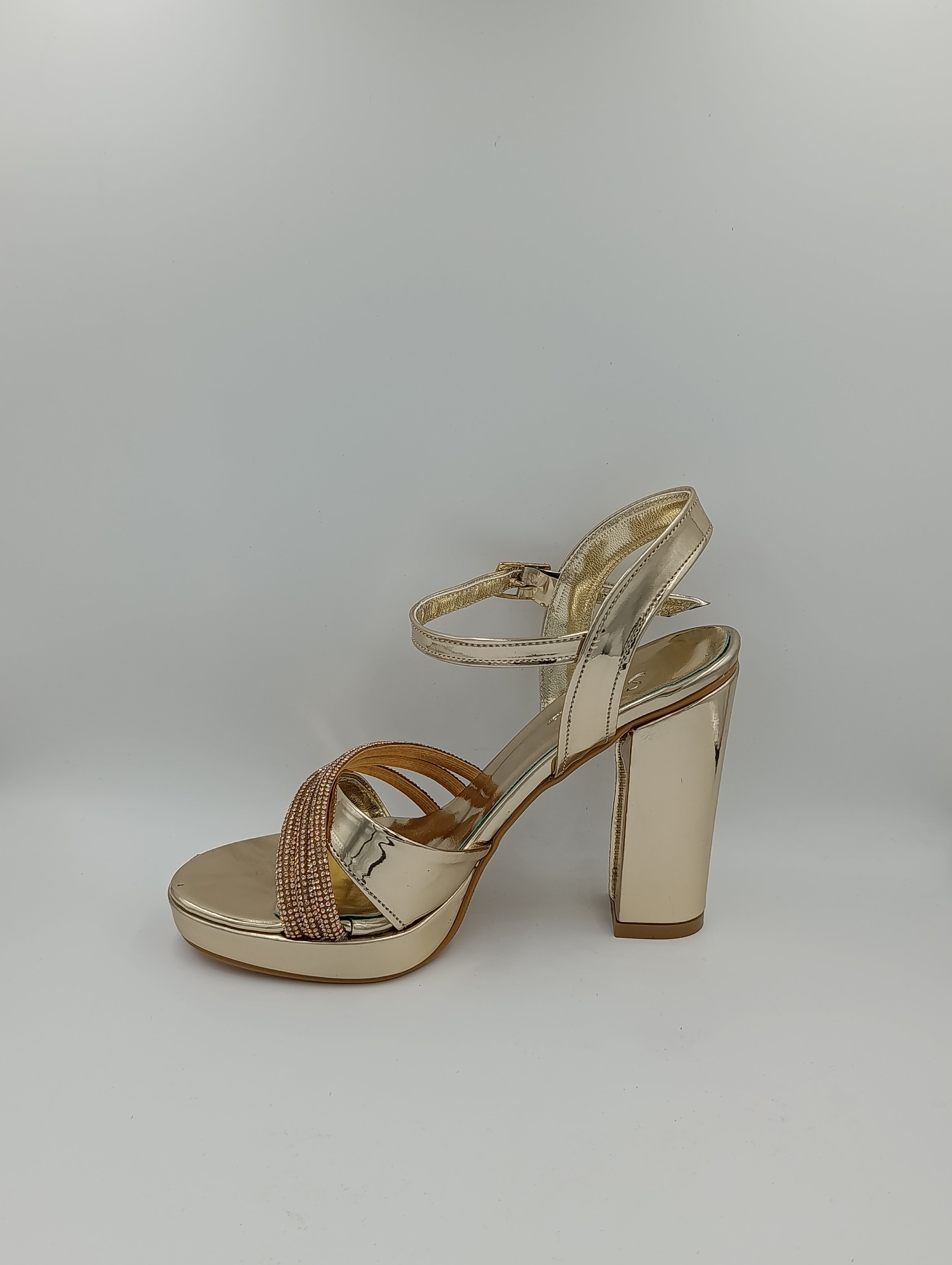 Çapraz Bantlı Kalın Topuk 12 Cm Gold Suni Deri Rugan Platform