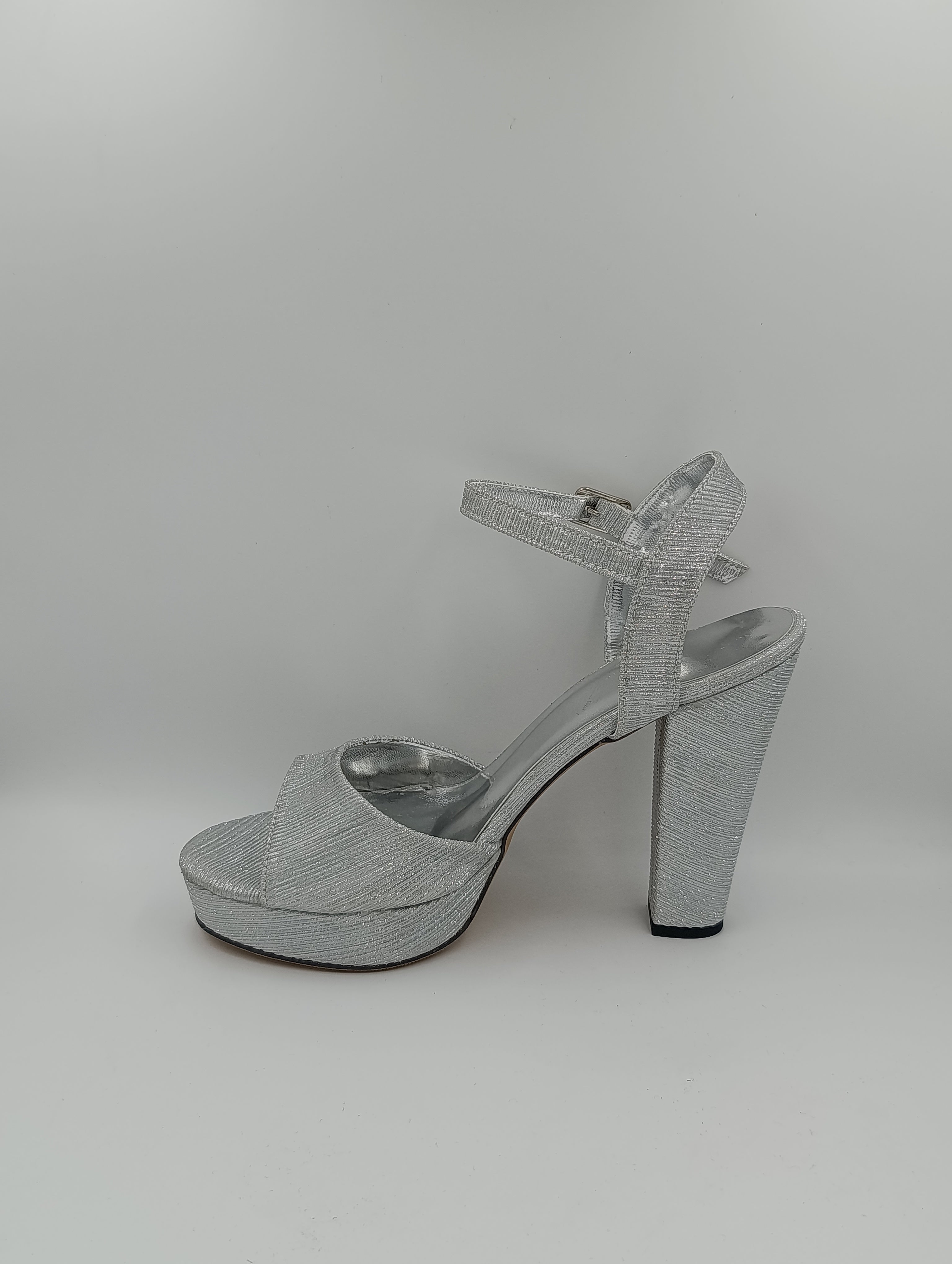Düz Bantlı Kalın Topuk 12 Cm Gümüş Işıltılı Platform