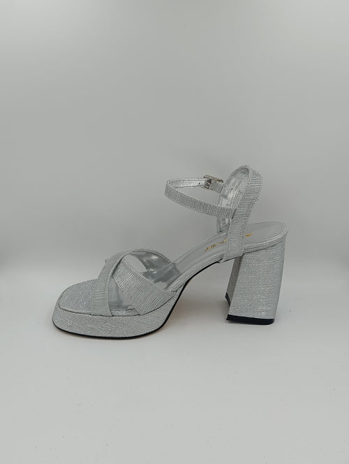 Çapraz Bantlı Kalın Topuk 10 Cm Gümüş Işıltılı Platform