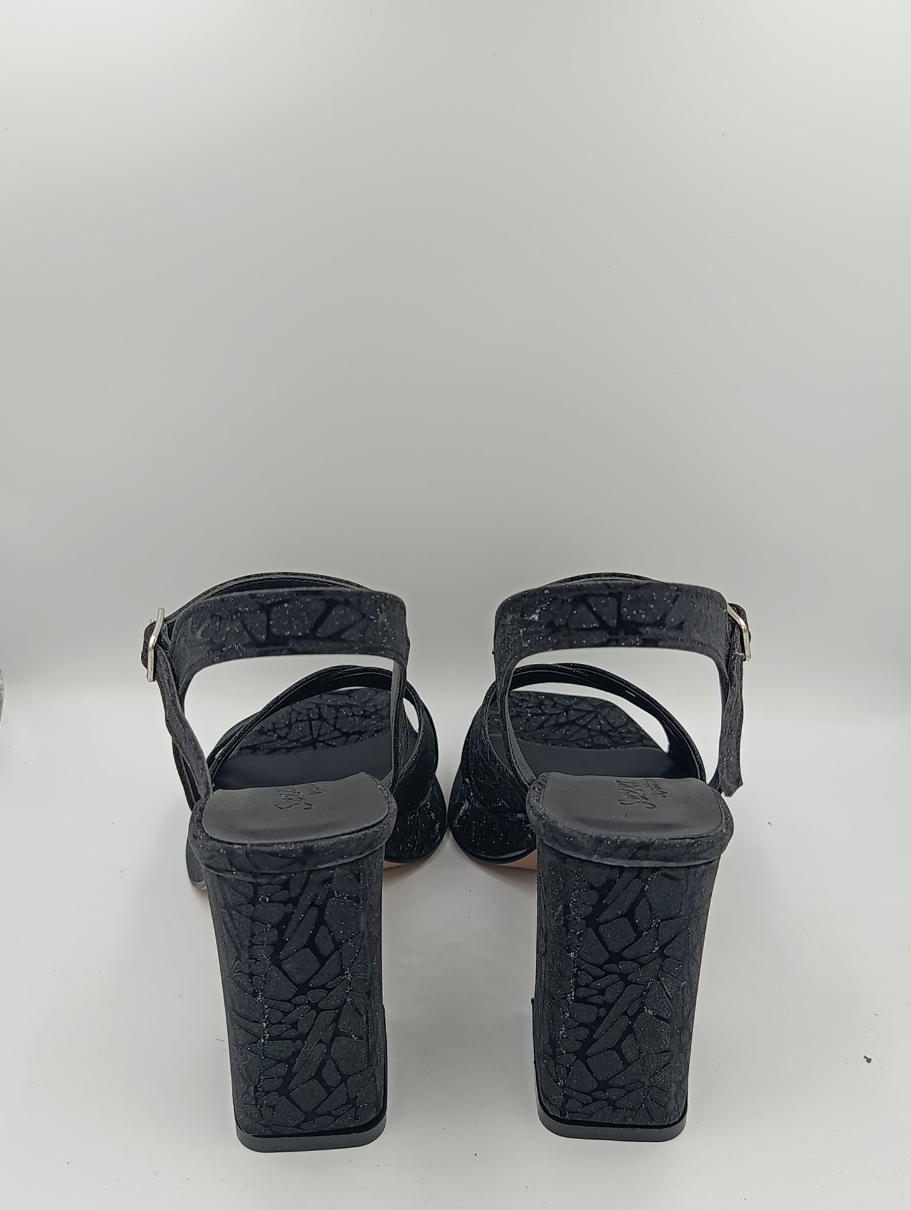 Çapraz Bantlı Kalın Topuk 10 Cm Siyah Işıltılı Platform