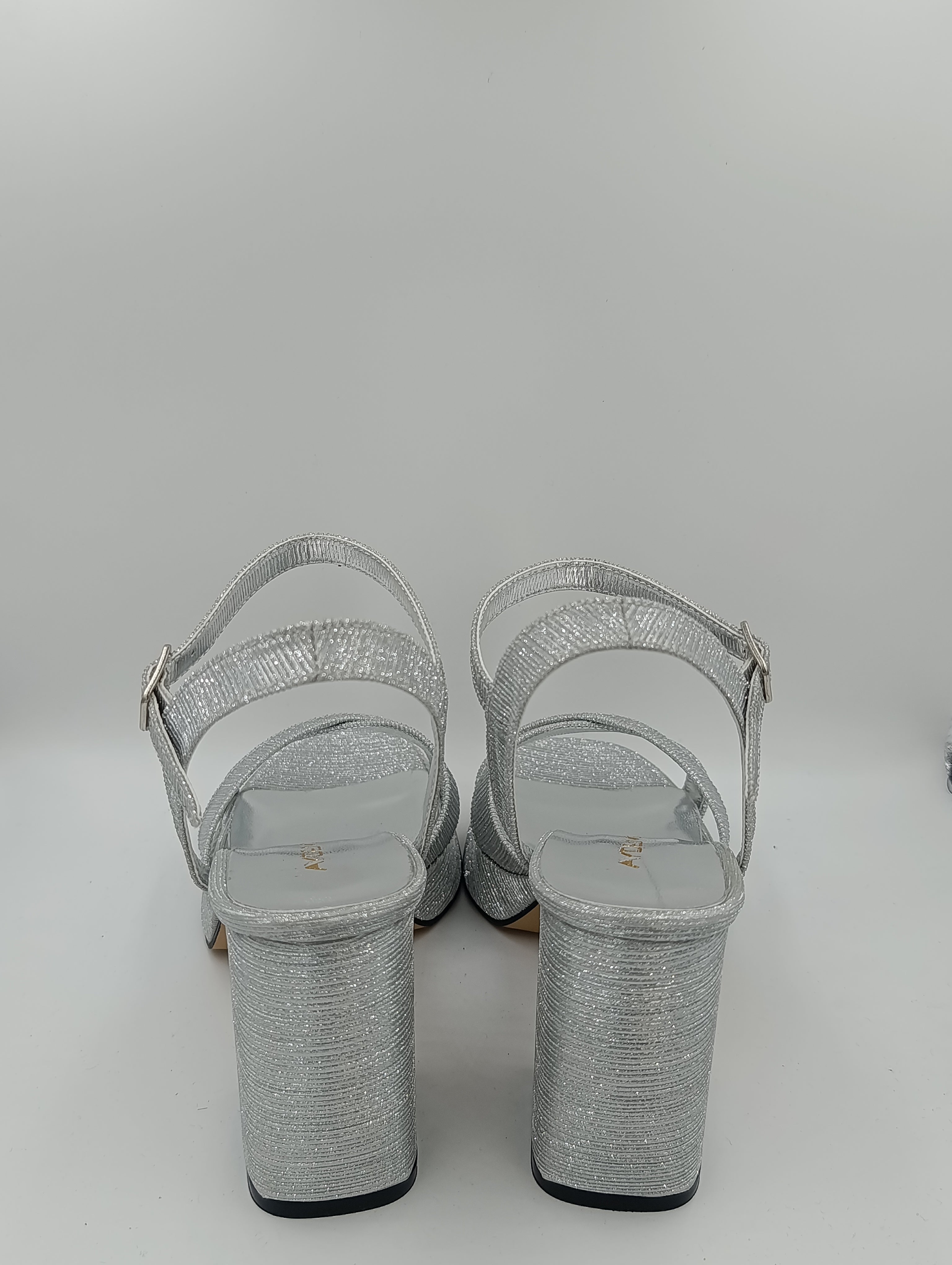 Çapraz Bantlı Kalın Topuk 10 Cm Gümüş Işıltılı Platform