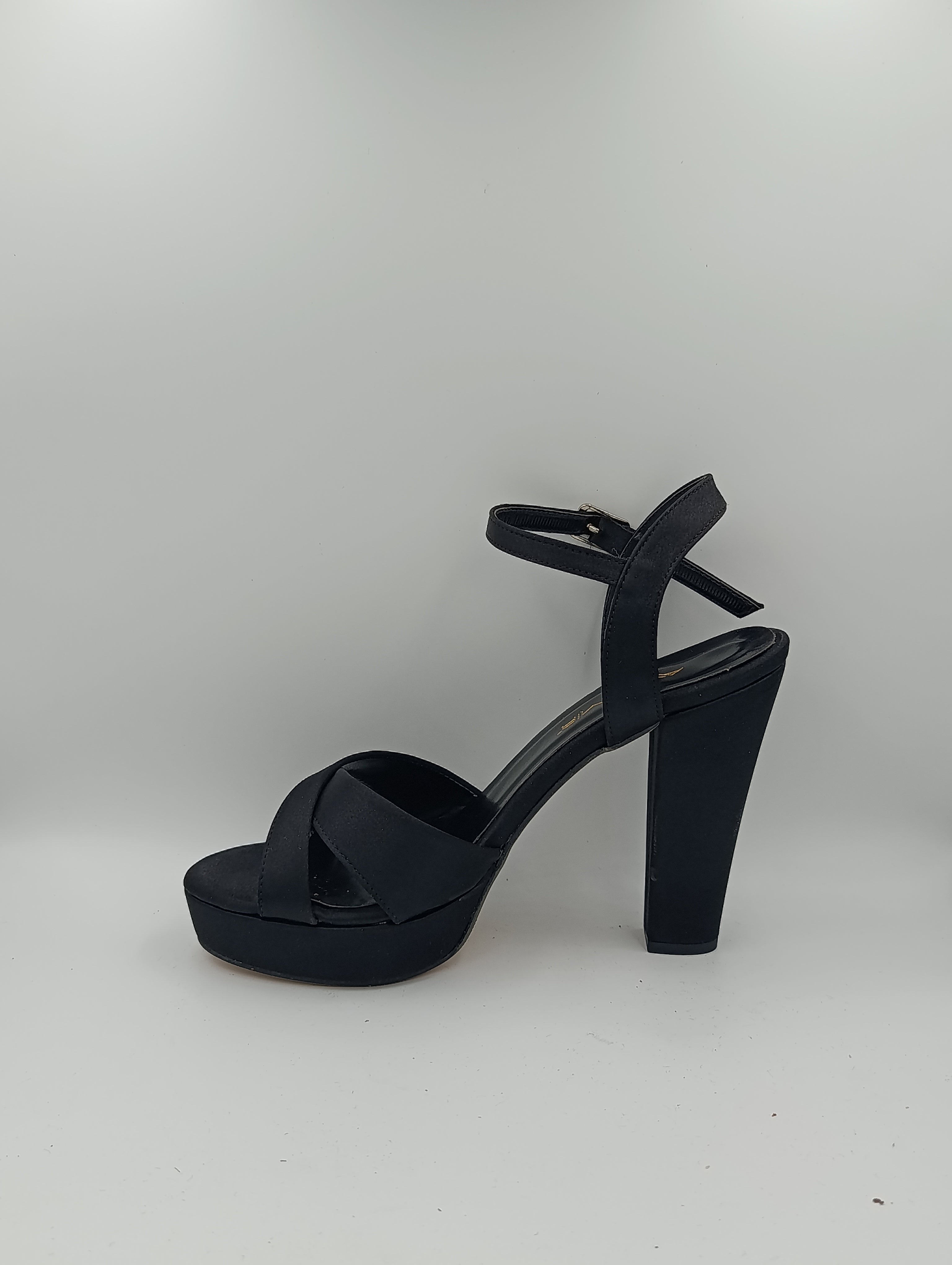 Çapraz Bantlı Kalın Topuk 12 Cm Siyah Saten Platform