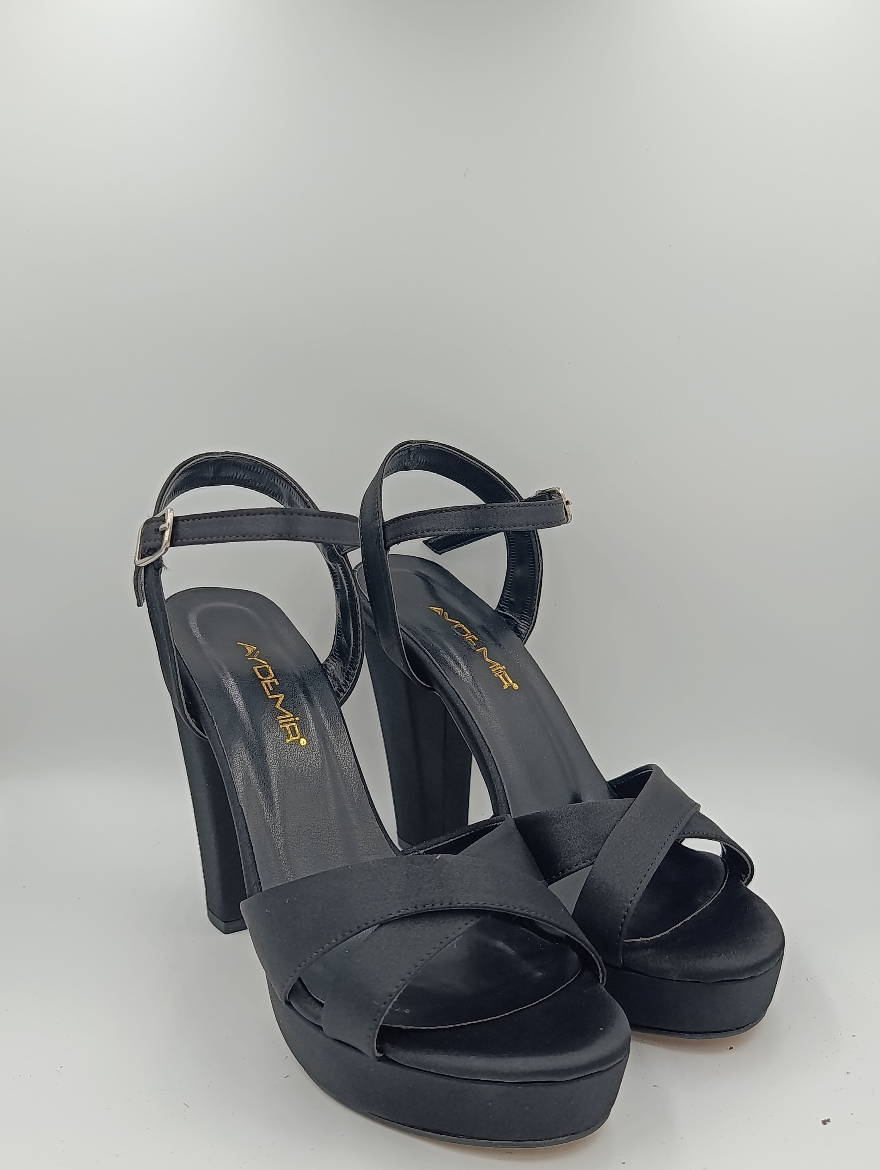 Çapraz Bantlı Kalın Topuk 12 Cm Siyah Saten Platform