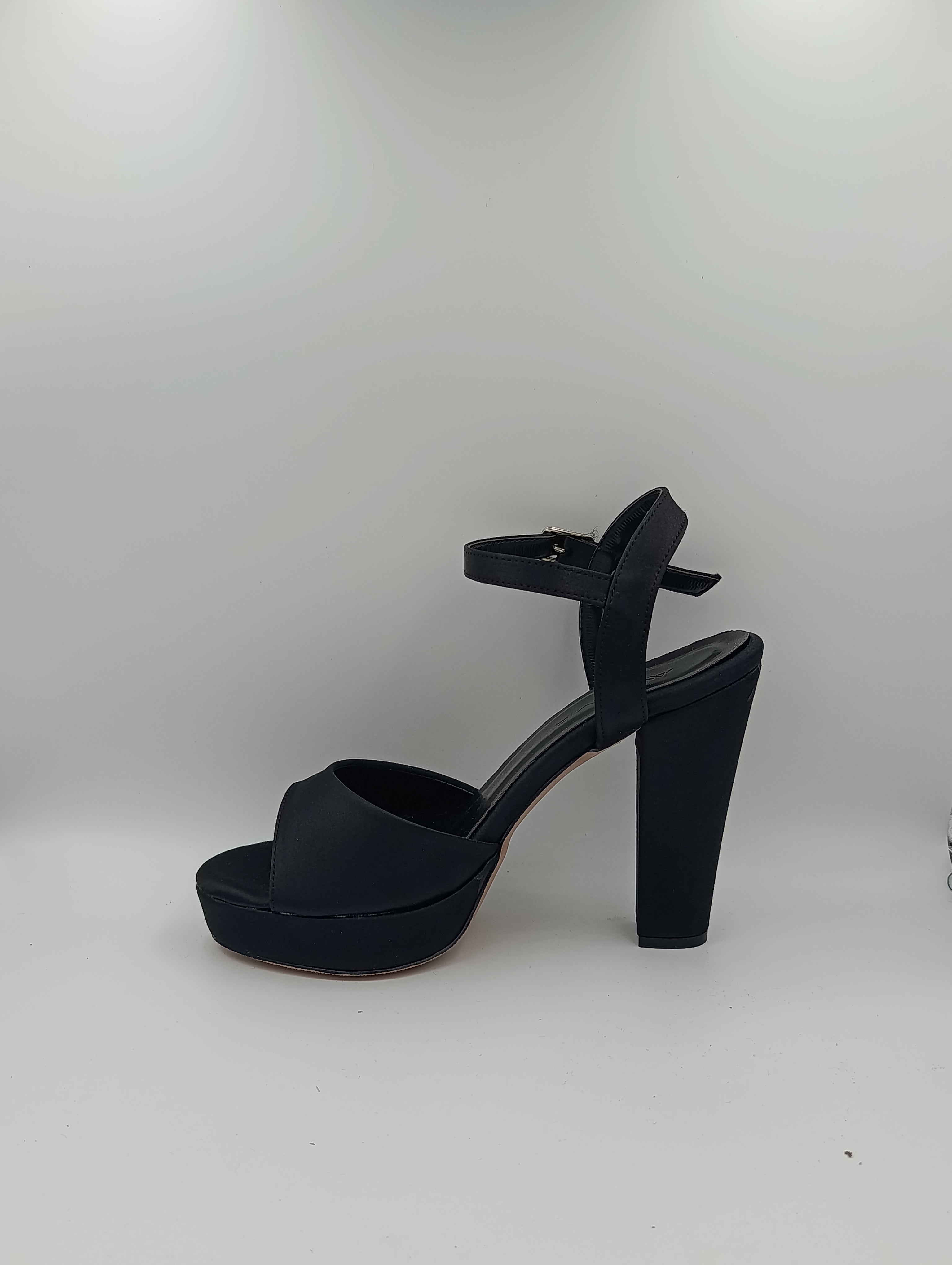 Düz Bantlı Kalın Topuk 12 Cm Siyah Saten Platform
