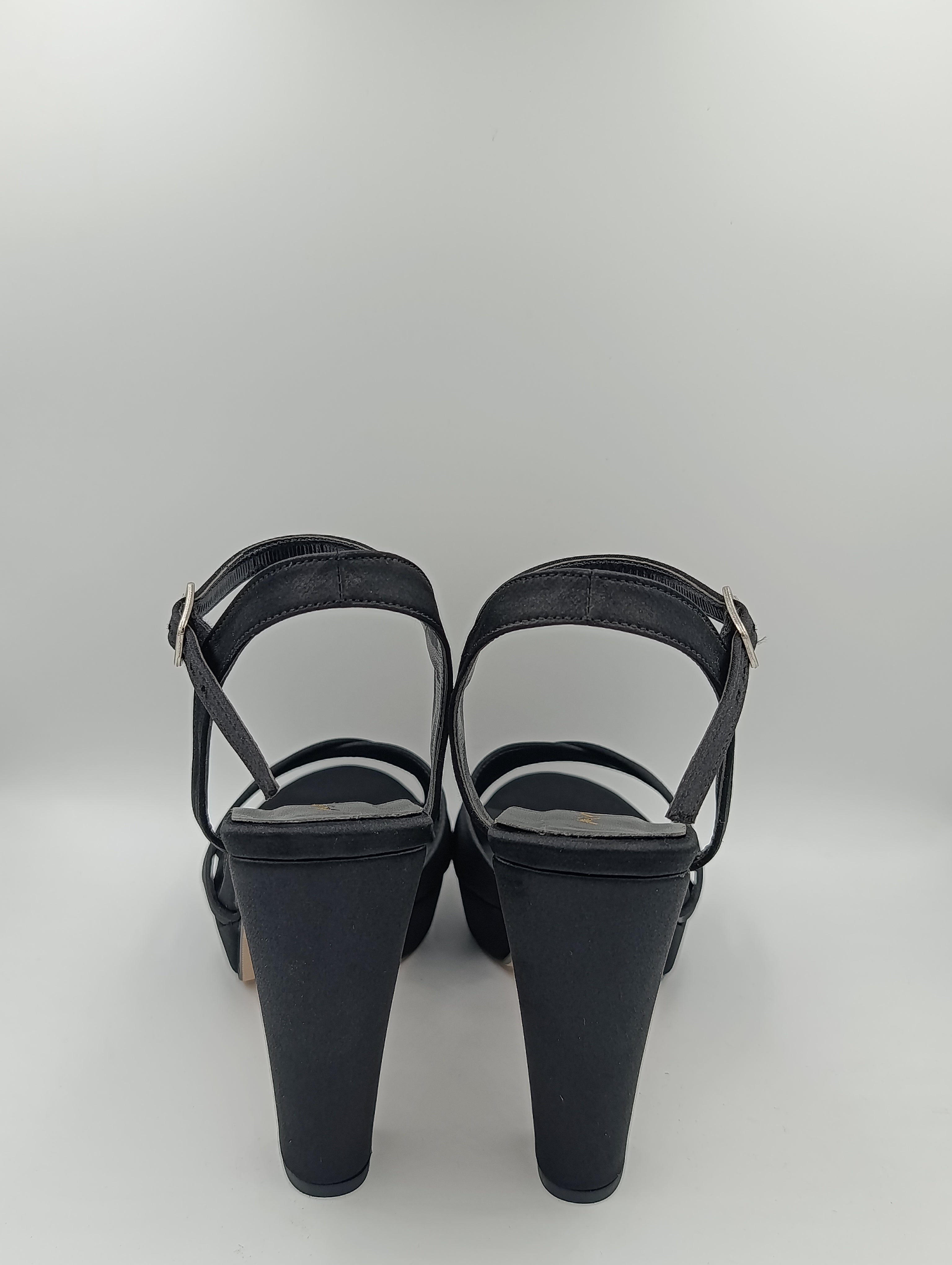 Düz Bantlı Kalın Topuk 12 Cm Siyah Saten Platform