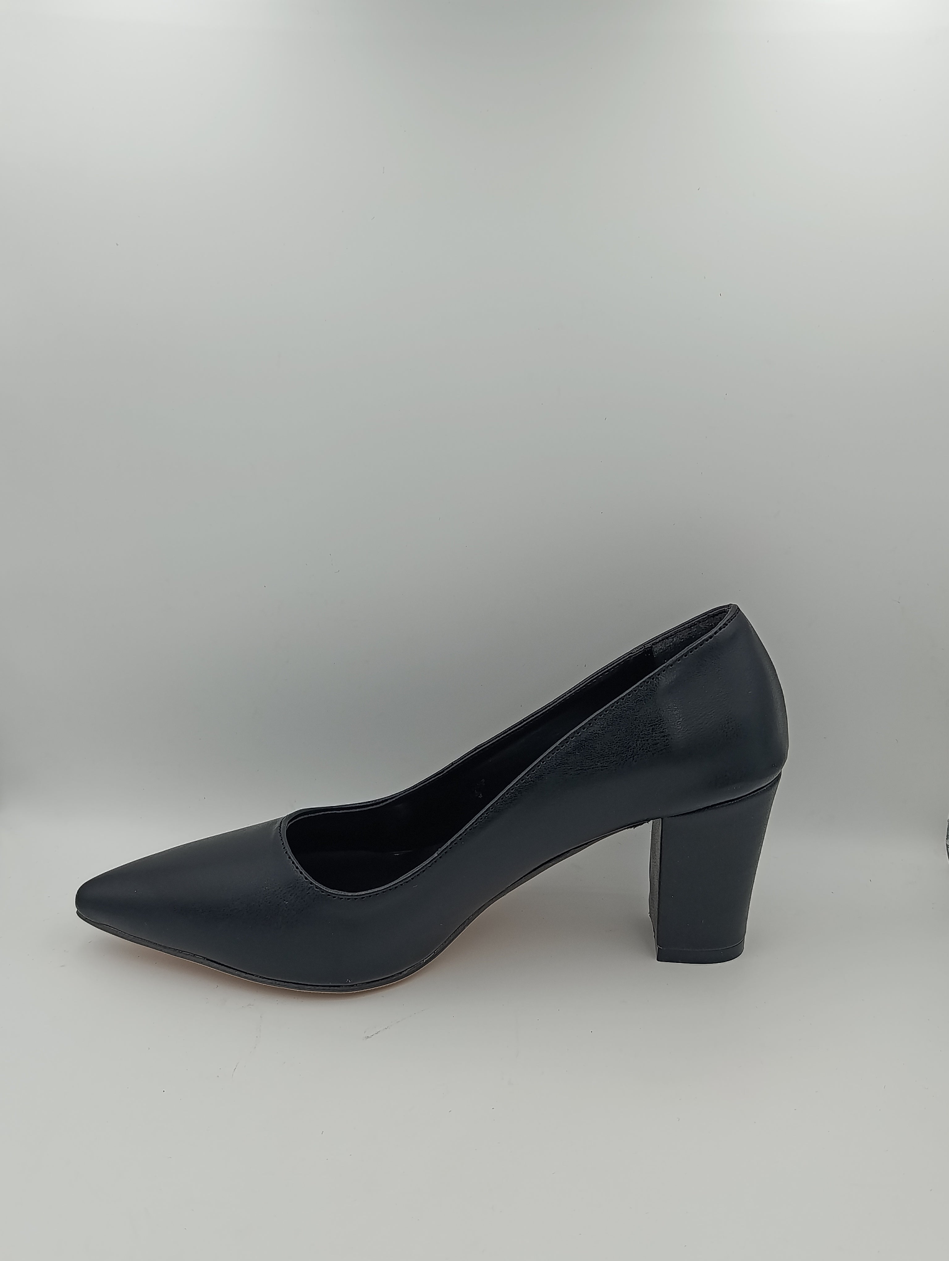 Siyah Cilt 7 Cm Kalın Topuklu Kadın Stiletto