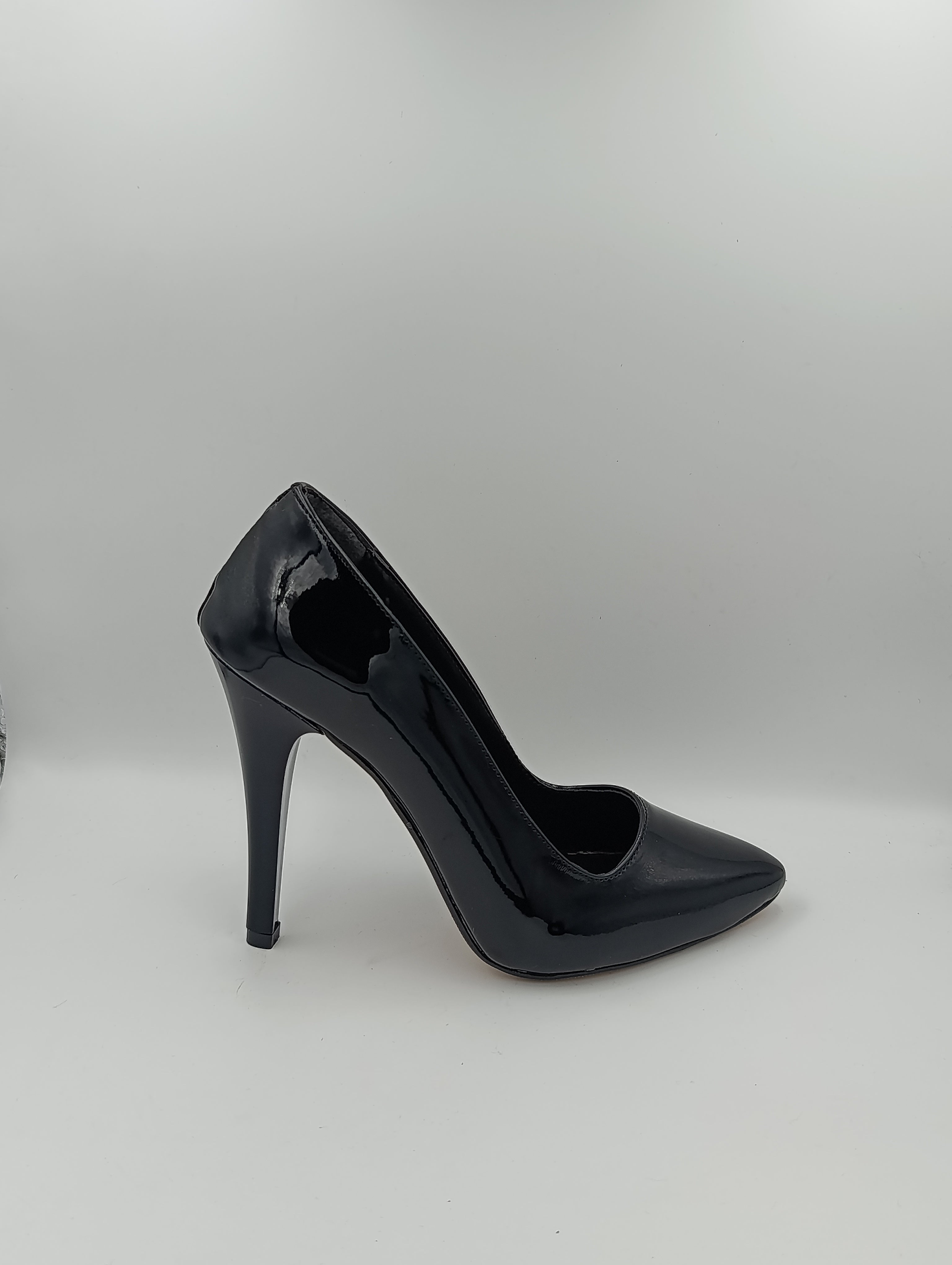 Premium Siyah Rugan İnce Topuk Stiletto