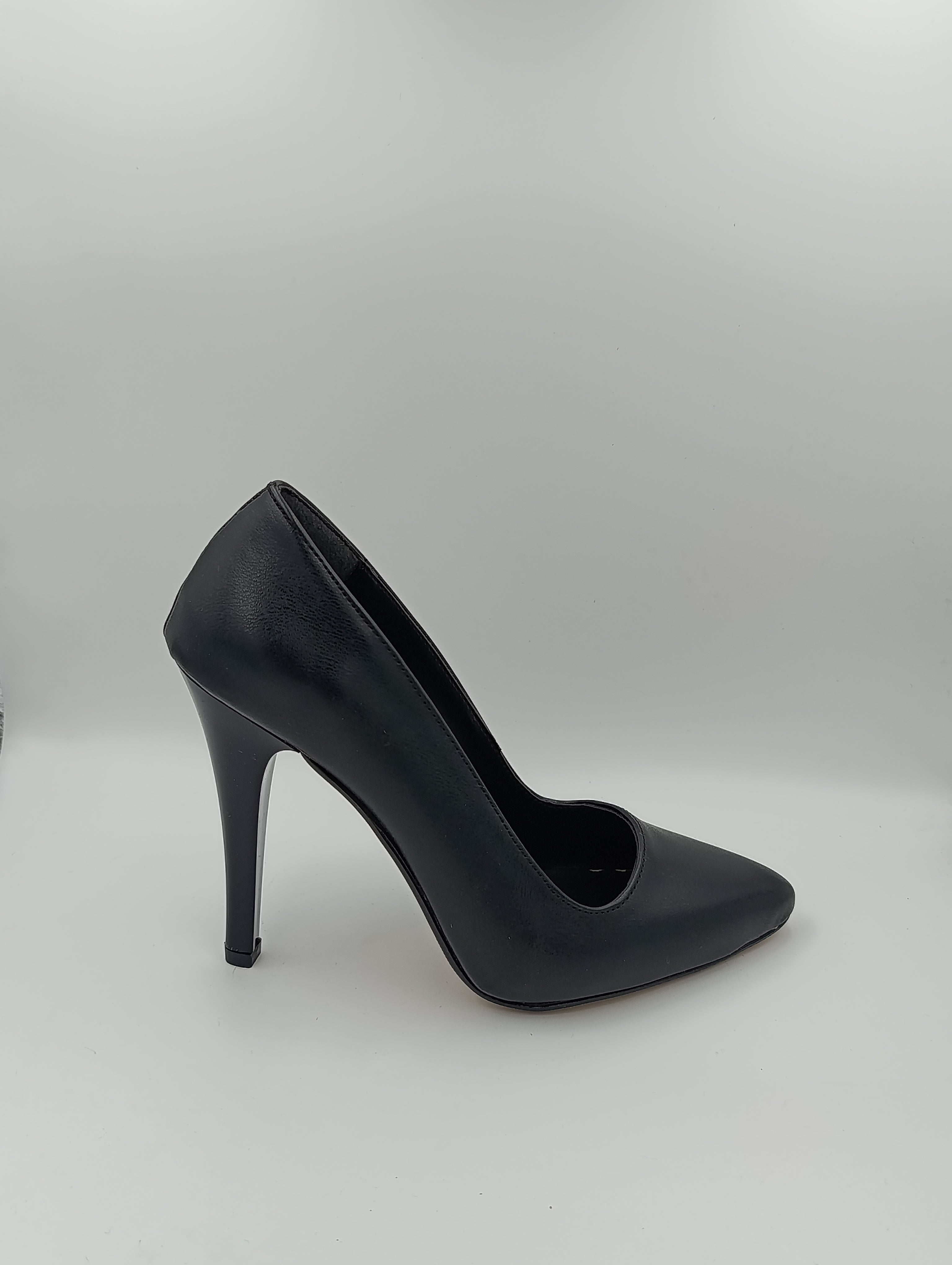 Premium Siyah Suni Deri İnce Topuk Stiletto