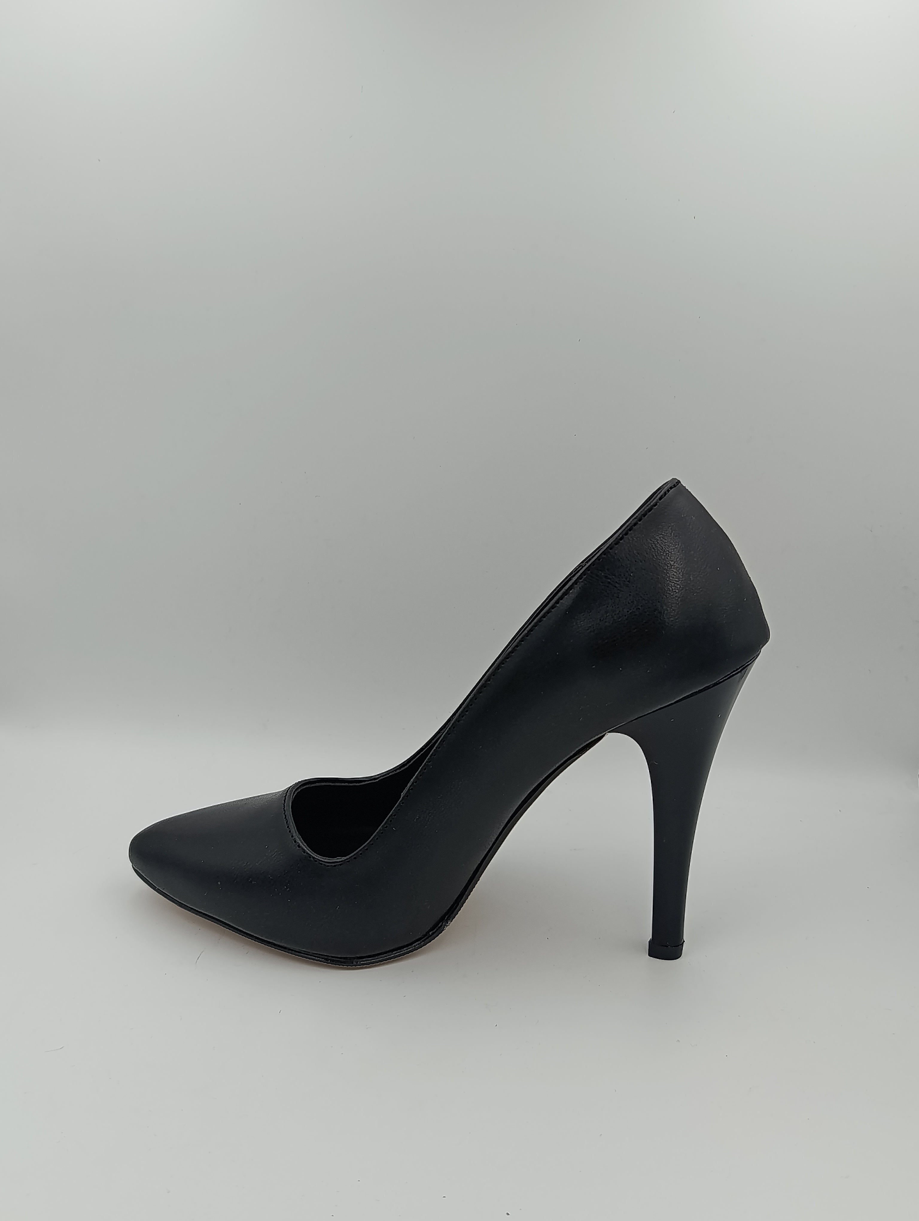 Premium Siyah Suni Deri İnce Topuk Stiletto