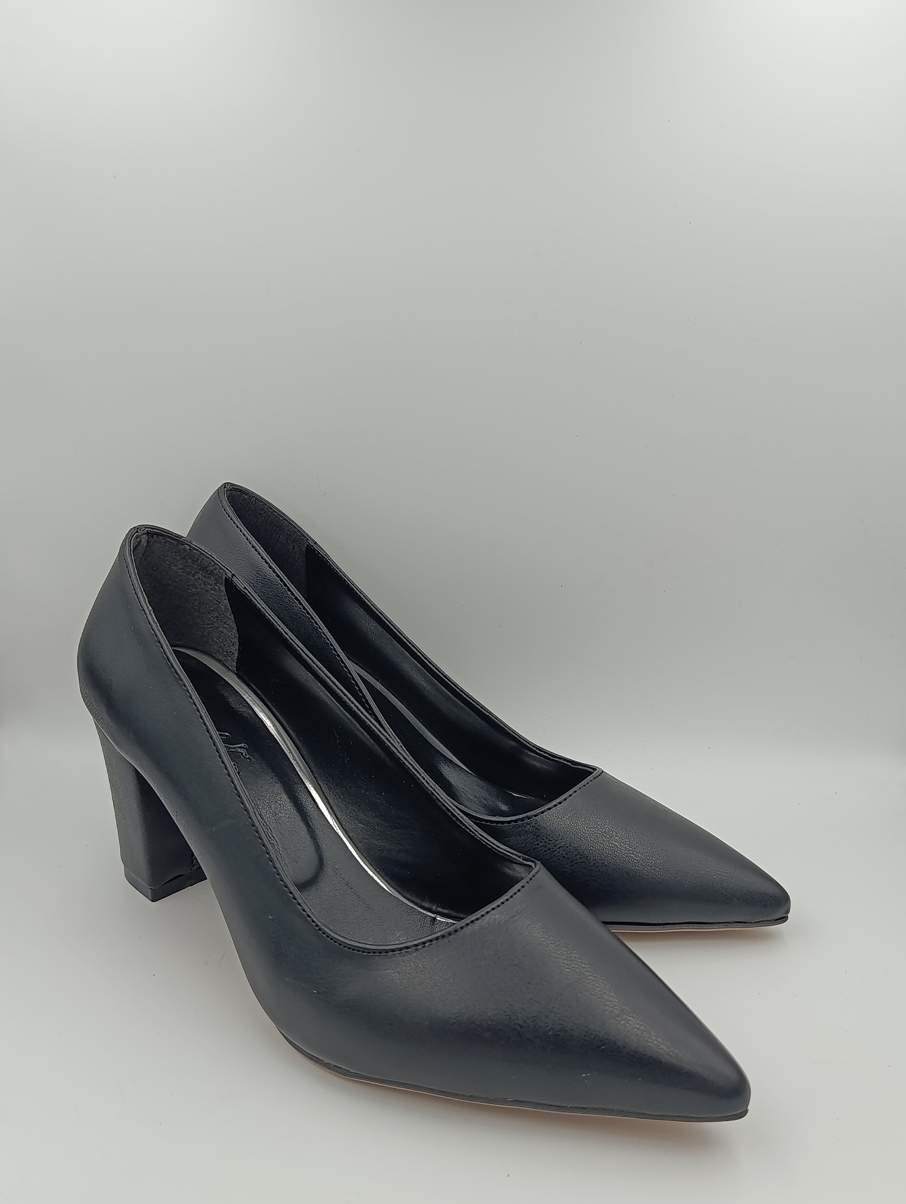 Siyah Cilt 7 Cm Kalın Topuklu Kadın Stiletto