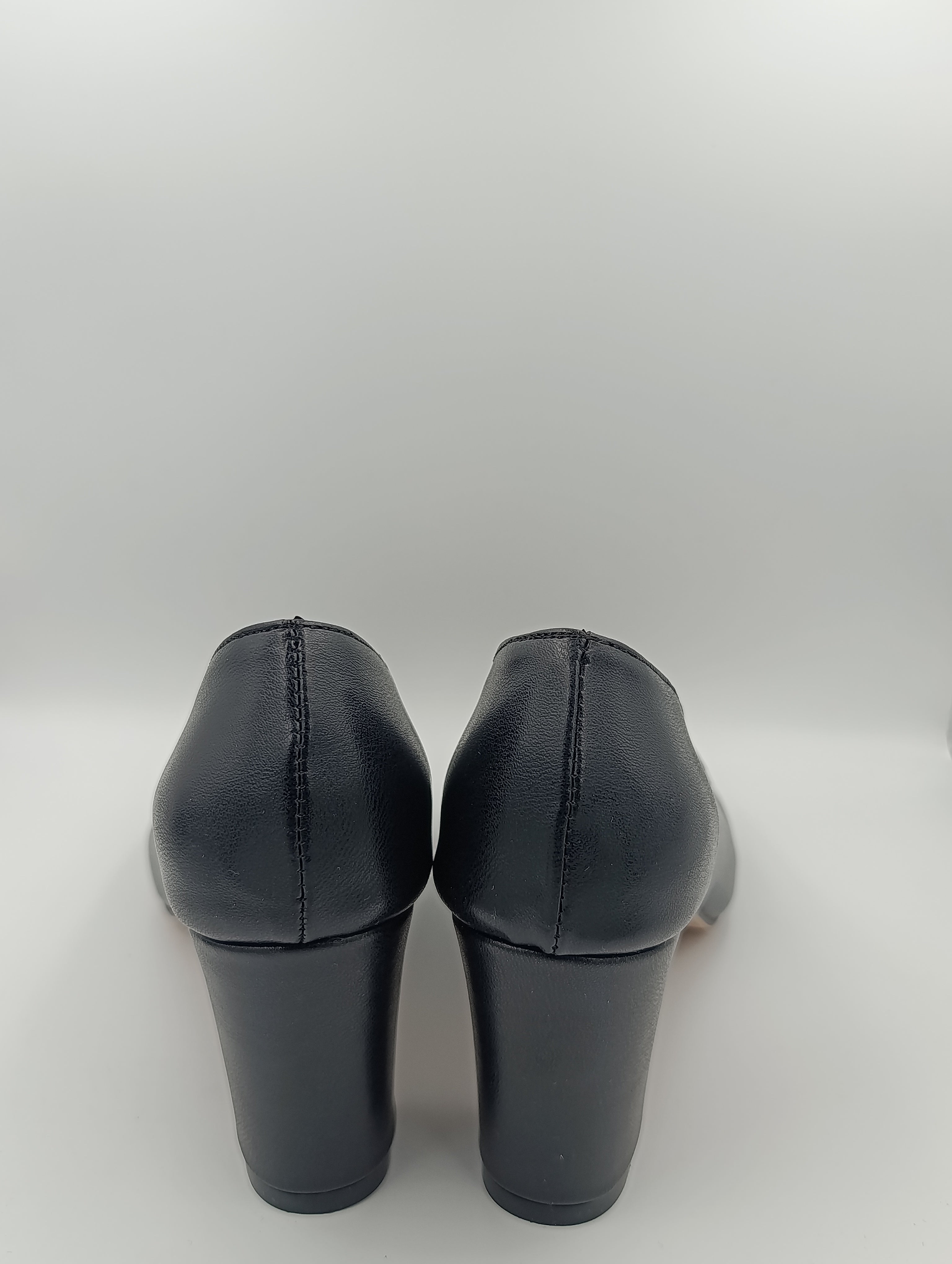 Siyah Cilt 7 Cm Kalın Topuklu Kadın Stiletto