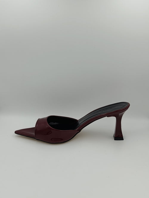 Bordo Rugan 8 Cm Kadeh Topuklu Kadın Terlik