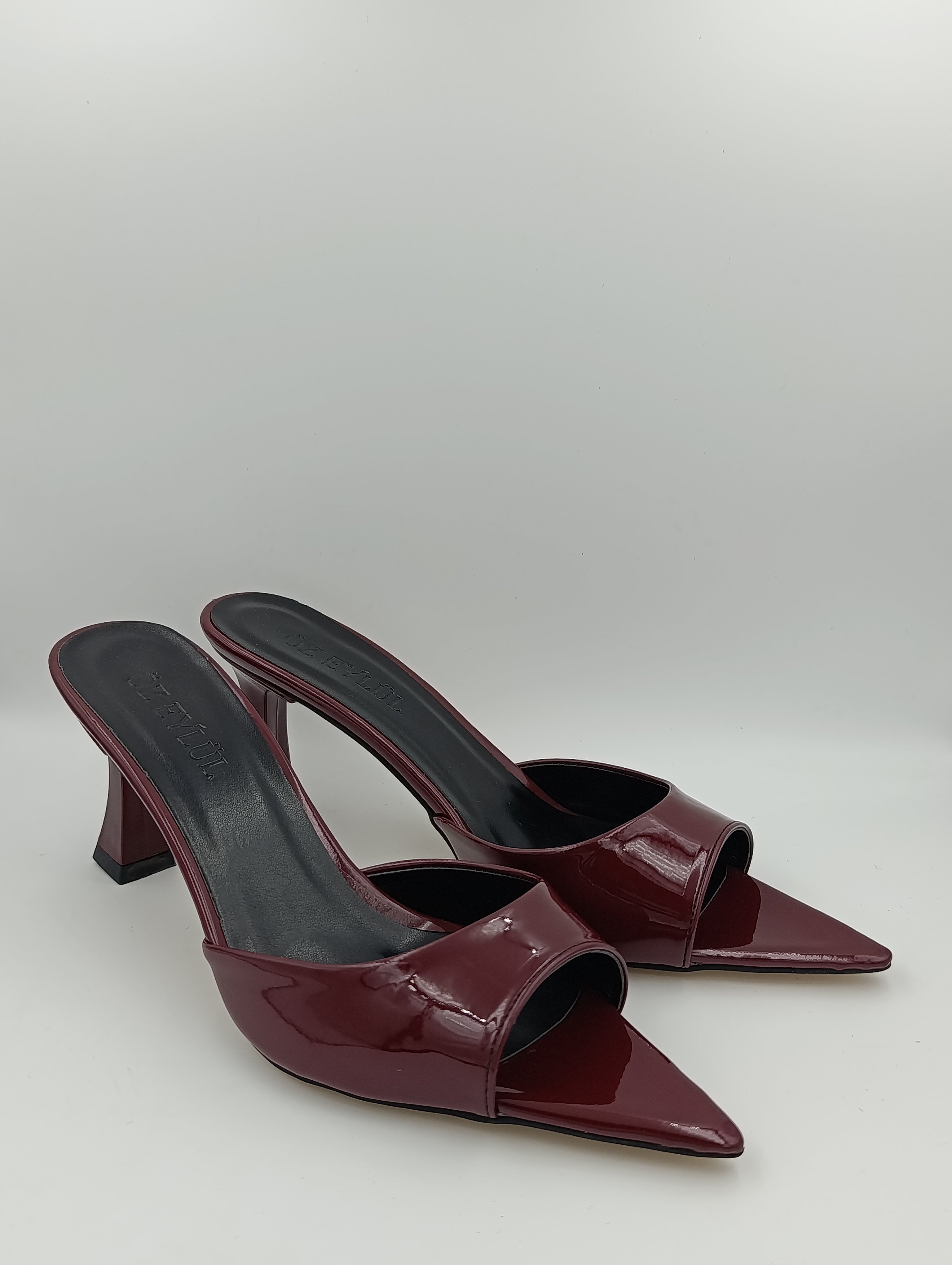 Bordo Rugan 8 Cm Kadeh Topuklu Kadın Terlik